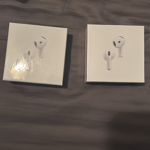 AirPods 4 with Active Noise Cancellation — Only $70 - Picture 4 of 7